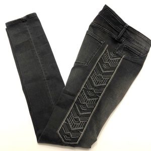 H&M Black Black Skinny Side Embroidered Jeans sz28